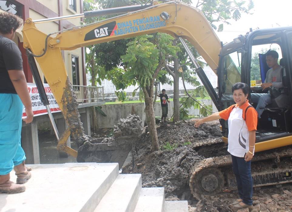 GEDUNG KANTOR APUNG KECAMATAN KAPAS