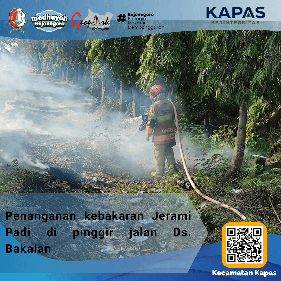 Satpol PP Kecamatan Kapas Bersama Damkarmat Sigap Tangani Kebakaran Jerami