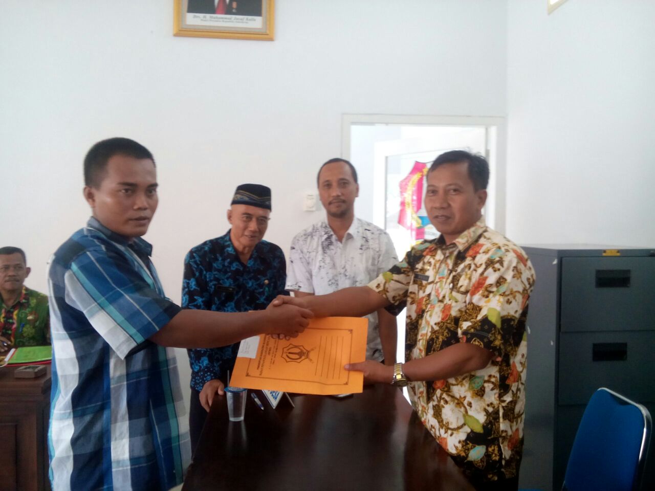 Bantuan Rumah Roboh di Desa Semenpinggir