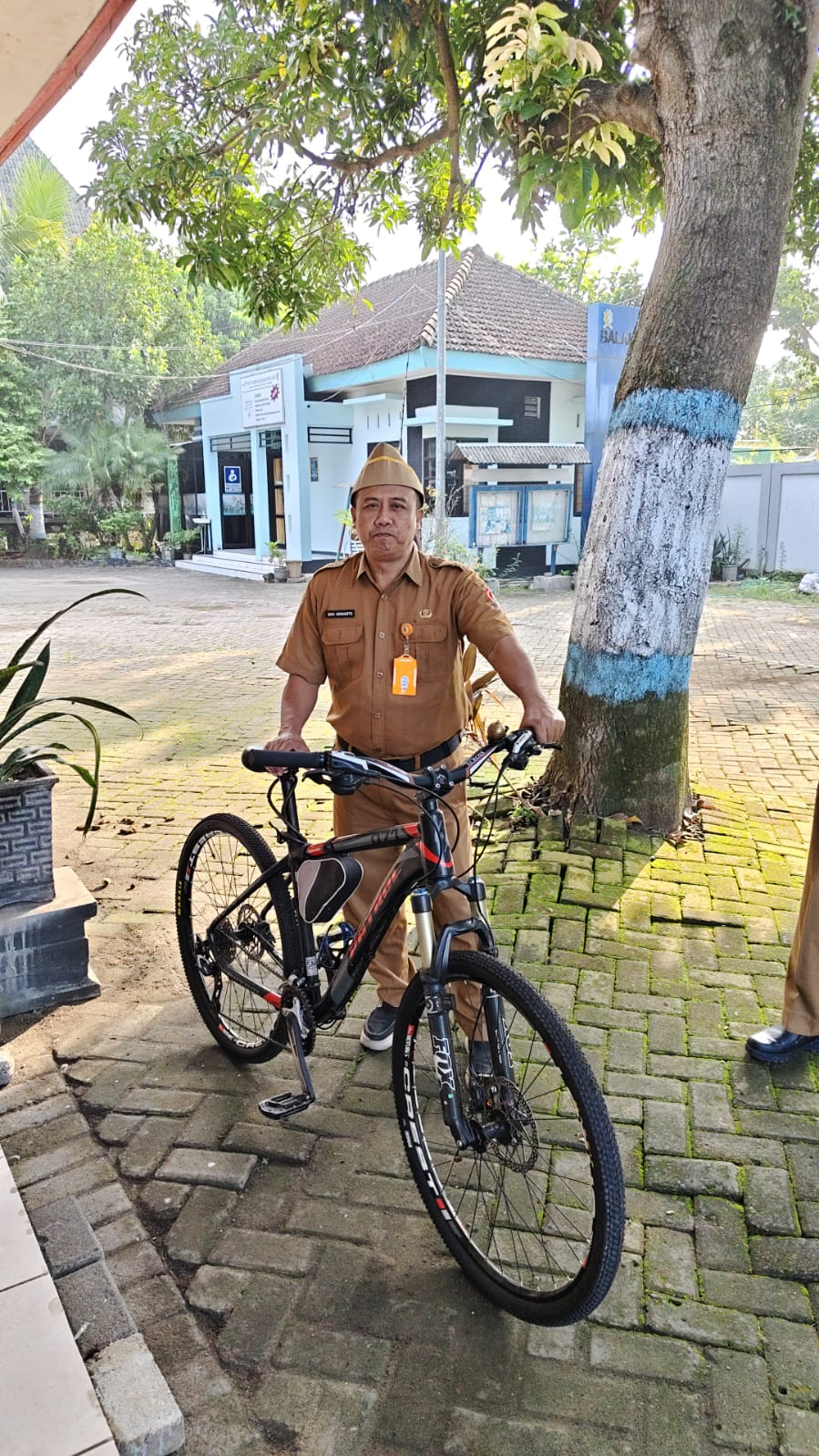 BIKE TO WORK (B2W)
